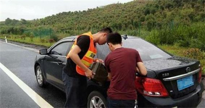 清水河永福道路救援